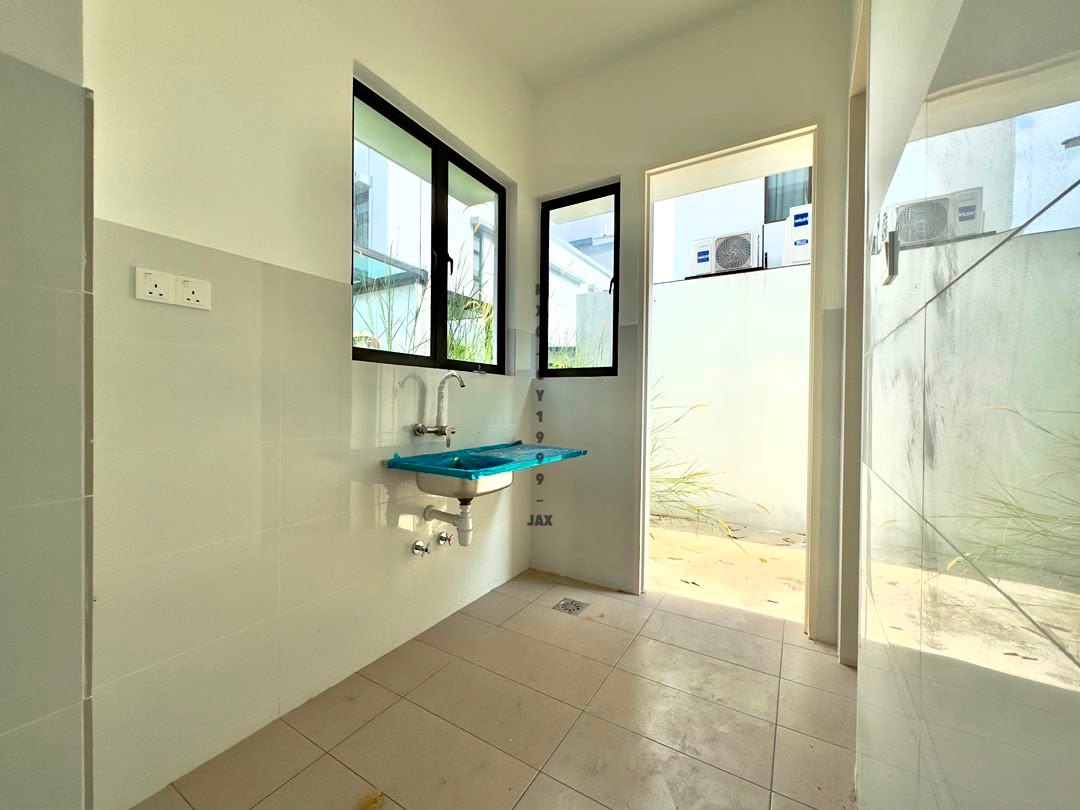 Bywater Setia Utama 4 — Brand New Semi-Detached House For Sale — supplied photo 4 (Sample Photos Only)