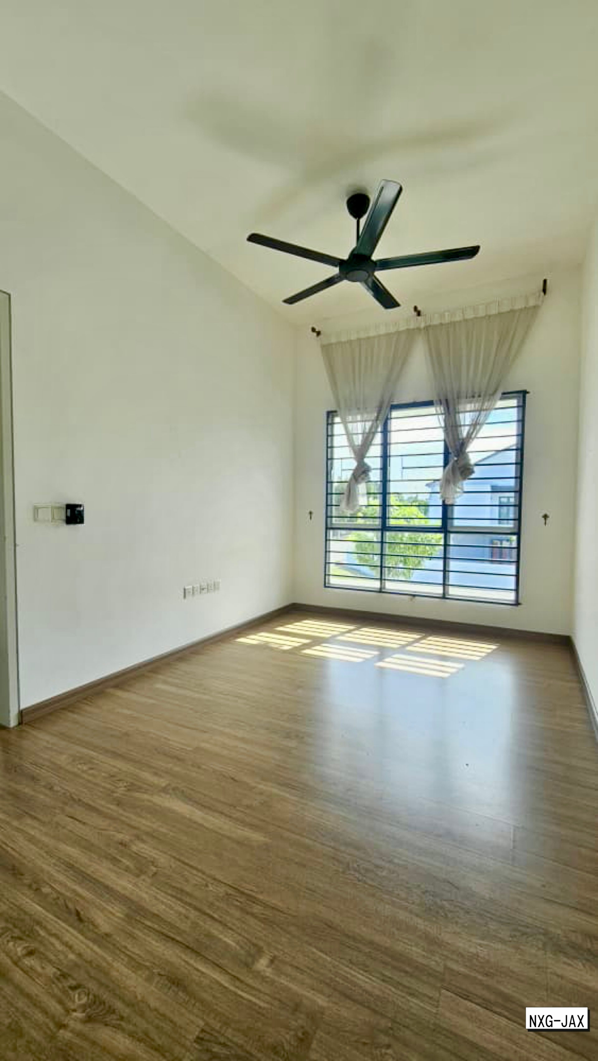 Elsa, Bandar Bukit Raja — Corner House For Sale — supplied photo 5