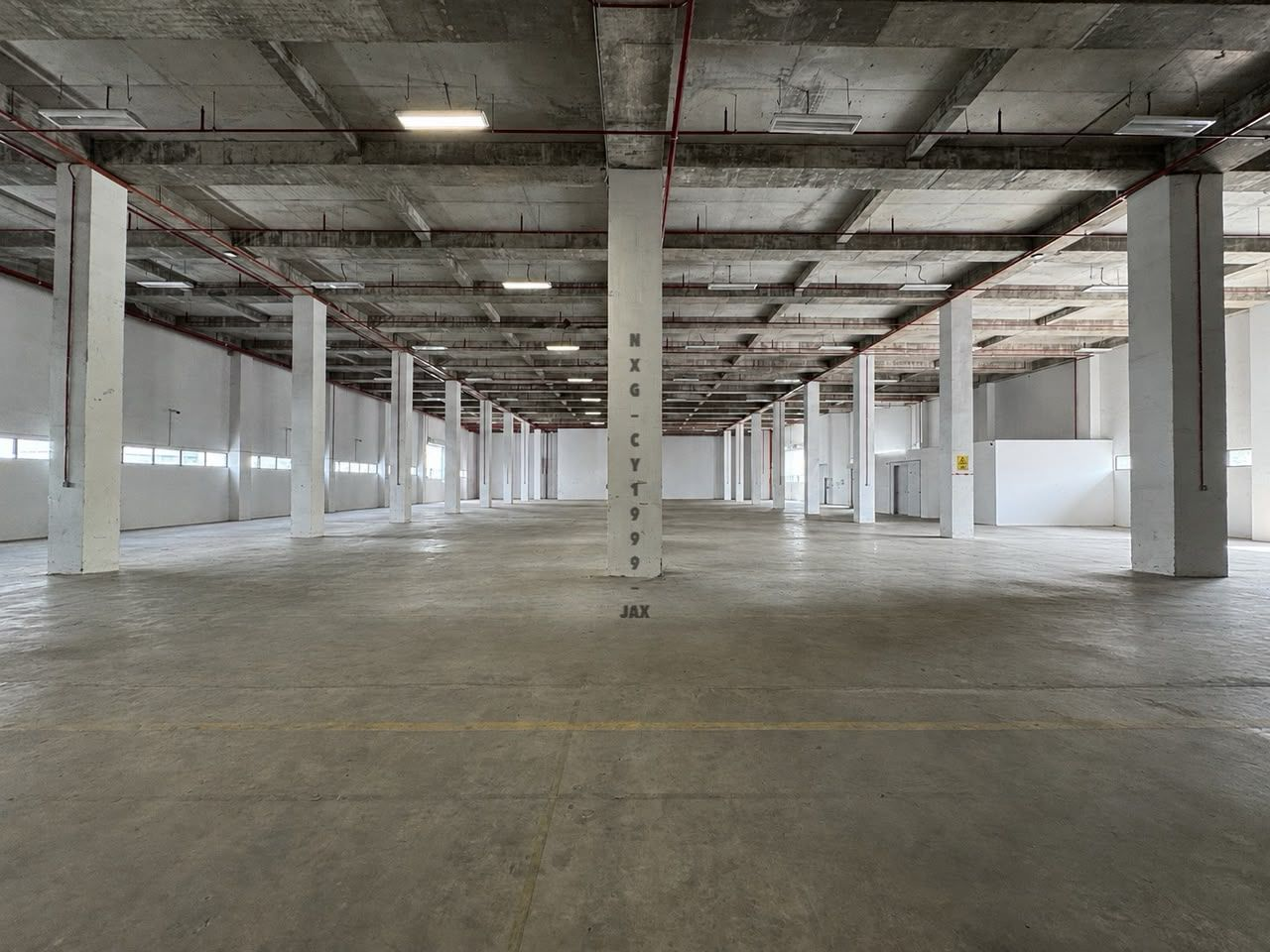 Bukit Jelutong — Corner Detached Warehouse For Rent — supplied photo 3