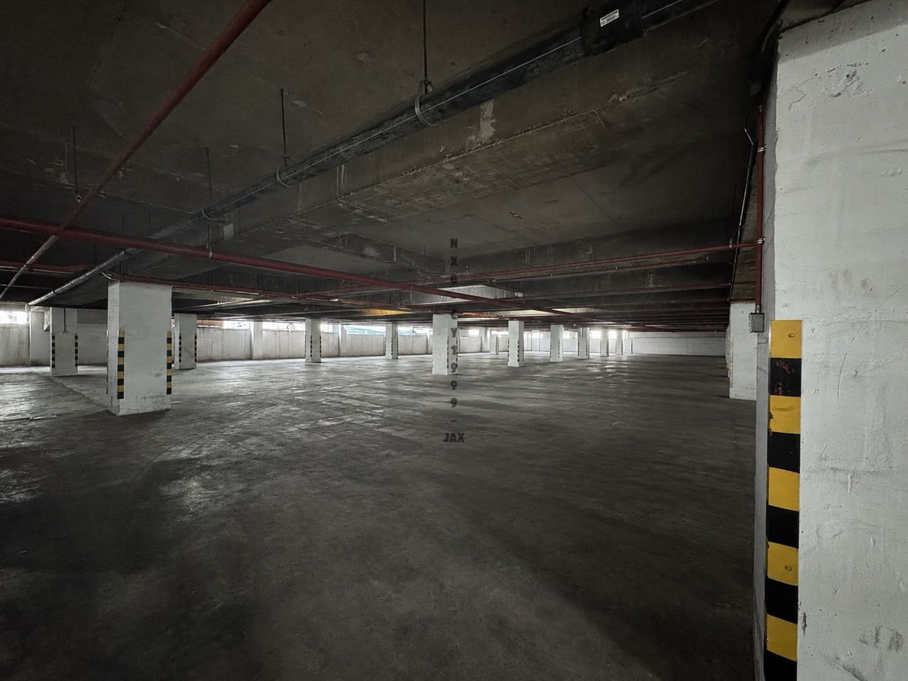 Bukit Jelutong — Corner Detached Warehouse For Rent — supplied photo 4