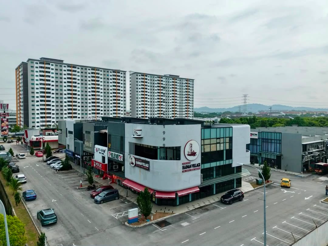 Uno Rivertree 2-Storey Corner Shoplot with Mezzanine For Sale or Rent — photo 2