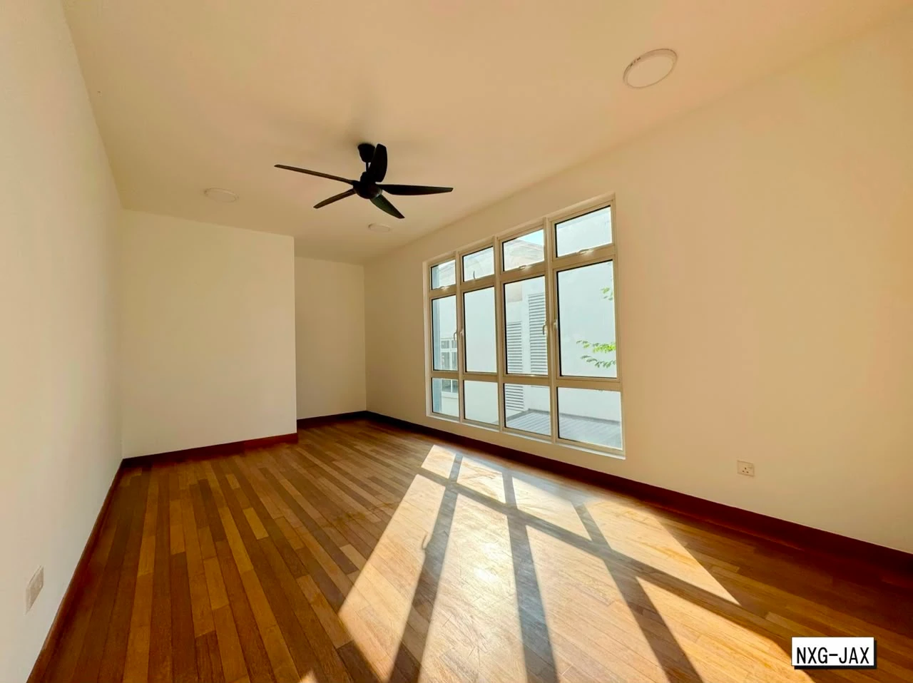 Casa Idaman Setia Alam — Double-Storey Bungalow For Sale — owner-supplied photo 8