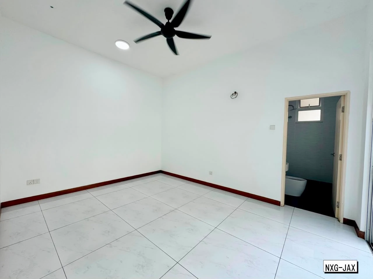 Casa Idaman Setia Alam — Double-Storey Bungalow For Sale — owner-supplied photo 9