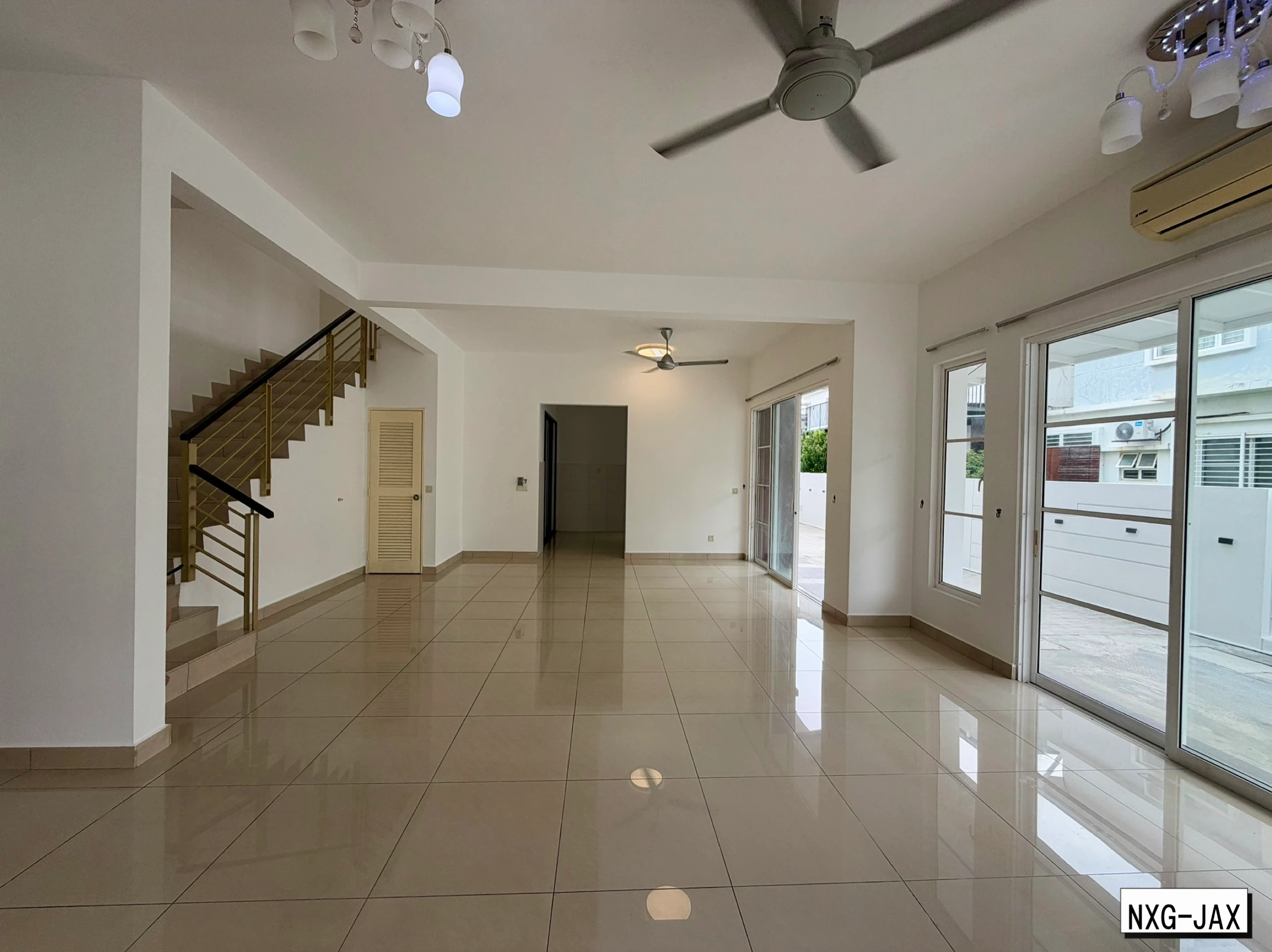 Setia Damai 15 Setia Alam — Basic Double-Storey Semi-Detached House For Sale — owner-supplied photo 2