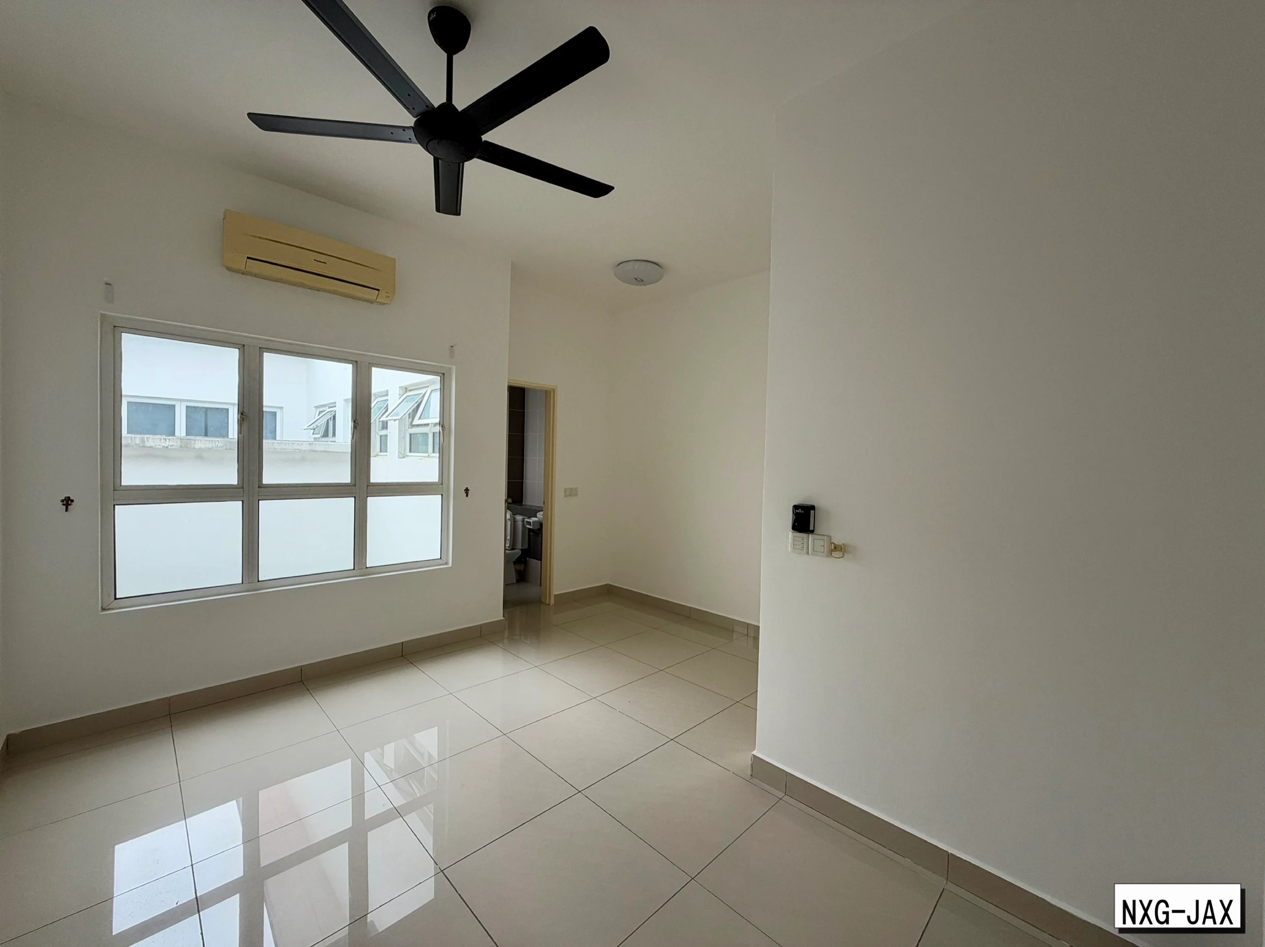 Setia Damai 15 Setia Alam — Basic Double-Storey Semi-Detached House For Sale — owner-supplied photo 9
