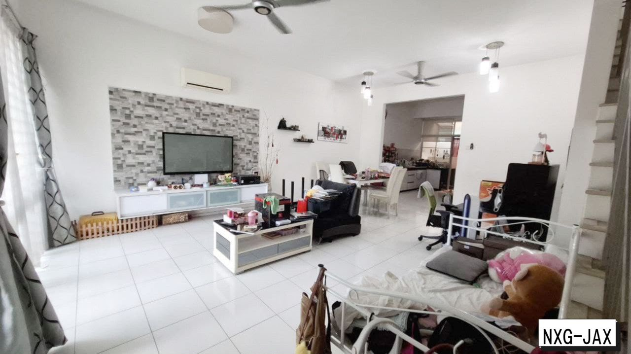 Petunia Bandar Bukit Raja Klang Double Storey House For Sale — photo 1
