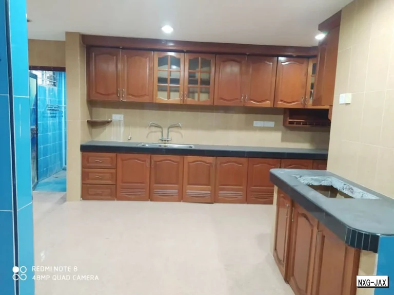 Batu Belah Klang double storey adjoining endlot — photo 4