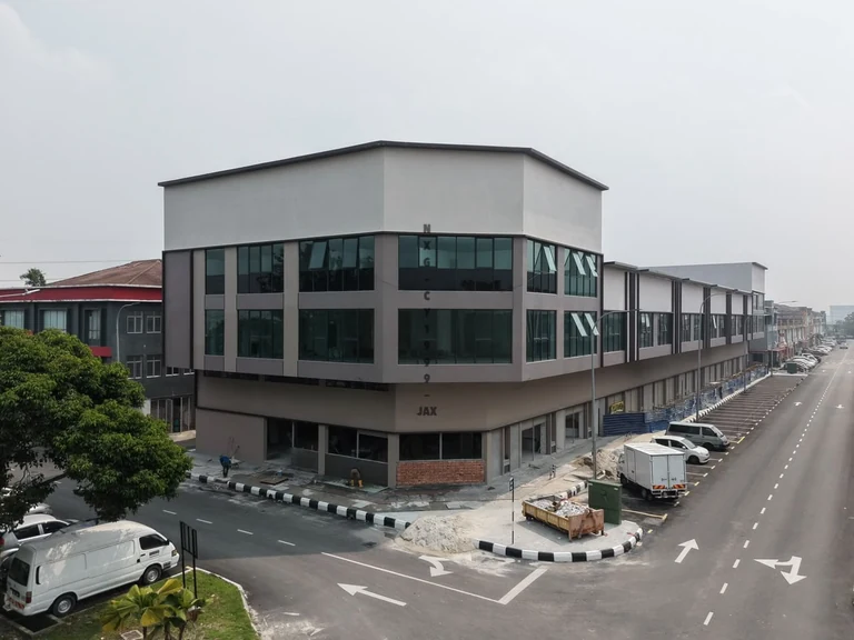 Aman Perdana Klang double storey shoplot — photo 4